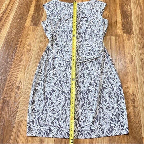 Roz & Ali Women‎ Dress Size 10 Stretch Ruched Poly Grey Floral Dress. - Picture 9 of 9